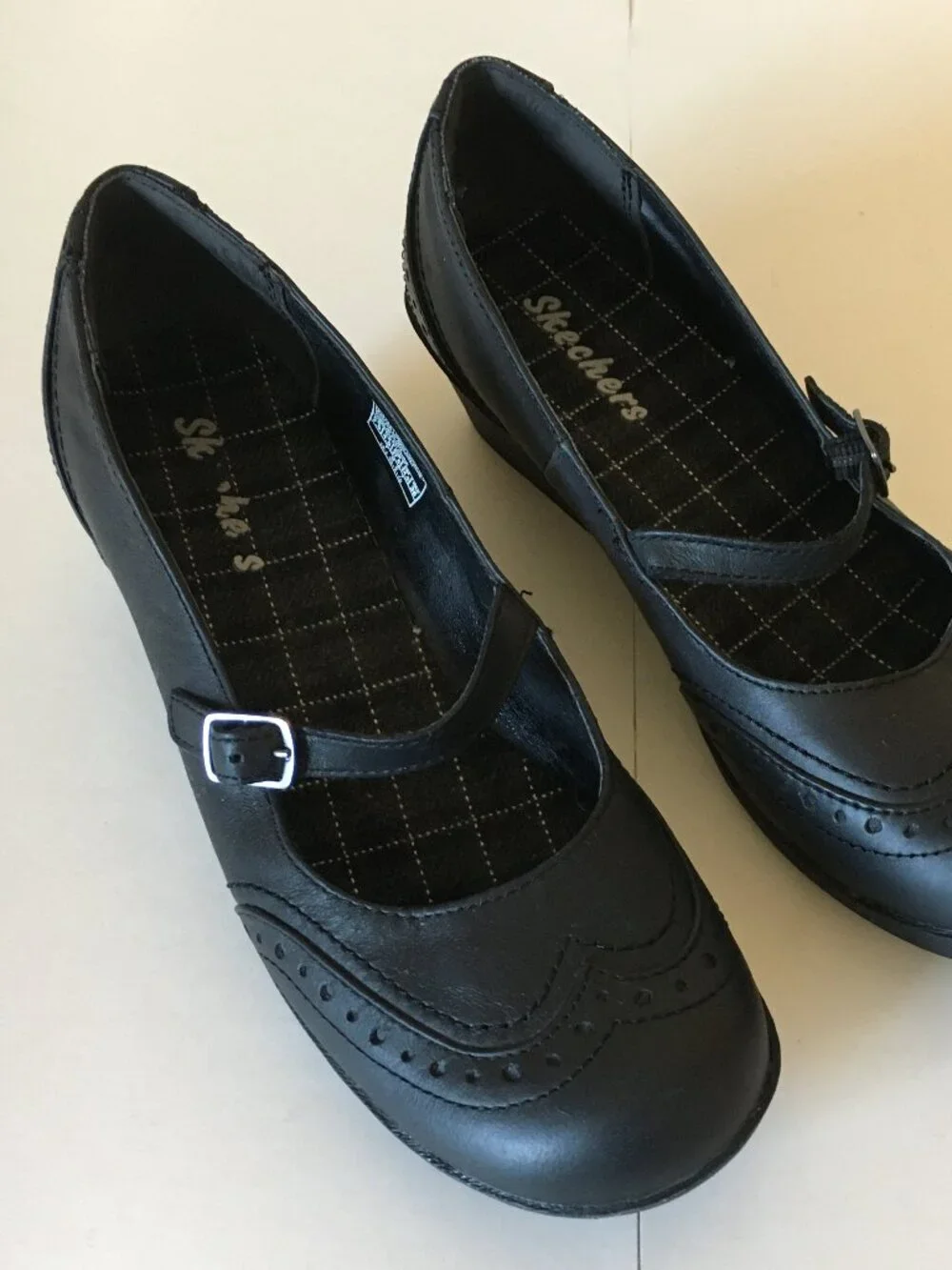 Skechers Black Mary Jane Shoes 7.5 Wedge Leather Buckle Twee Dark Academia